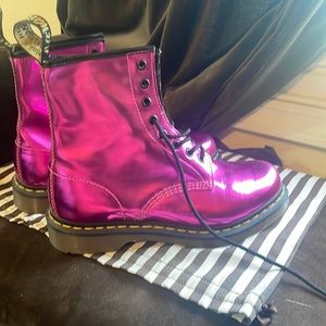 New 9 metallic fuchsia doc martins